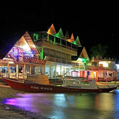 Lalaguna Beach Club And Dive Centre Puerto Galera Exterior photo